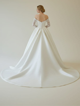Classic Wedding Gown With Detachable Train